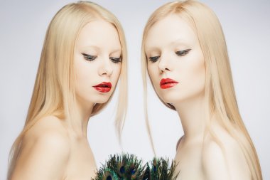 yüksek anahtar sarışın portre