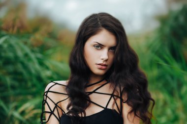 açık havada çok güzel esmer