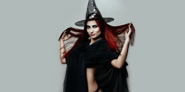 Redhead witch — Stock Photo, Image