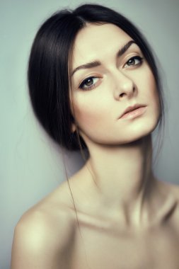 güzel esmer portre