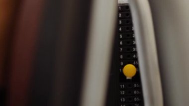 Spor salonu makine içinde ağırlık. Döngü