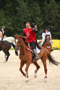 Riga, Letonya - 12 Ağustos: Letonya sporcu Guntars Silinsh büyümeyenlerdensin