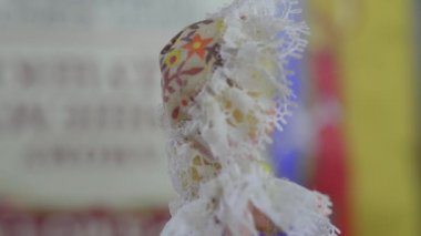 Sarışın bir bebeğin portresi. Büyük ölçüde.