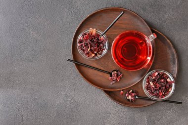 Masada amberçiçeği çayı ile kompozisyon