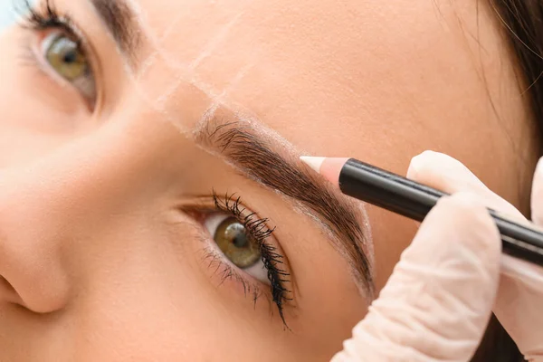 Young Woman Undergoing Eyebrow Correction Procedure Beauty Salon Closeup — Stock Photo, Image