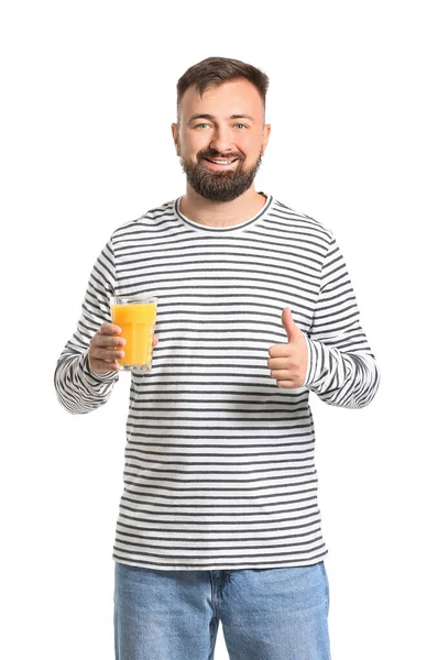 Man Med Apelsinjuice Visar Tummen Upp Vit Bakgrund — Stockfoto