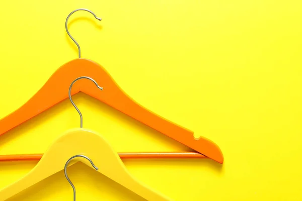 Clothes Hangers Color Background — Stock Photo, Image