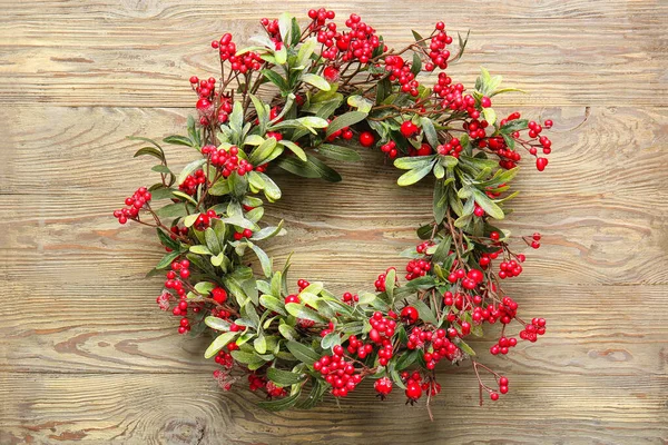 Beautiful Christmas Wreath Wooden Background — Stock Photo, Image