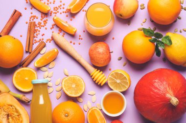 Renkli arka planda yeni ürünler. Diyet kavramı