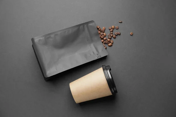 Blank Coffee Bag Cup Dark Background — Stock Photo, Image