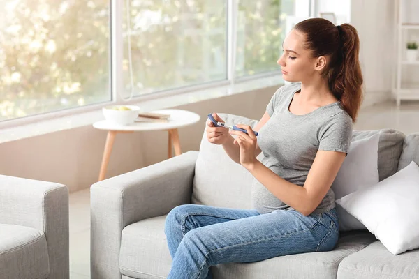 Pregnant Diabetic Woman Measuring Blood Sugar Level Home — Stock Photo, Image