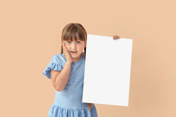 Surprised Little Girl Blank Paper Sheet Color Background — Stock Photo, Image