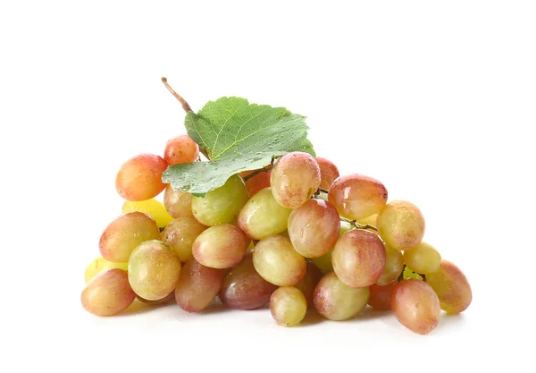 Uvas Dulces Maduras Sobre Fondo Blanco —  Fotos de Stock