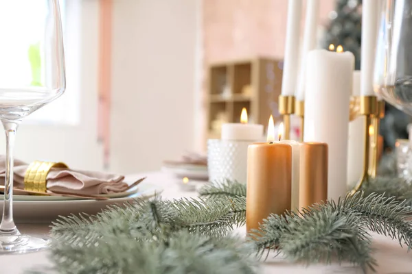 Beautiful Table Setting Christmas Decorations Living Room — Stock Photo, Image