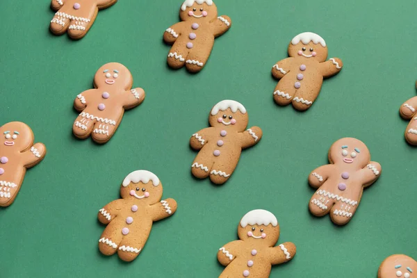 Tasty Gingerbread Cookies Color Background — Stock Photo, Image