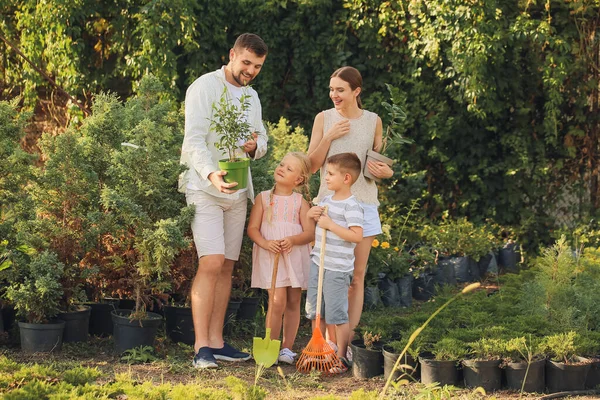 Happy Young Family Greenhouse — Stock Photo, Image