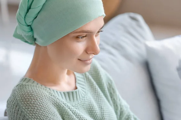 Mujer Después Quimioterapia Casa — Foto de Stock