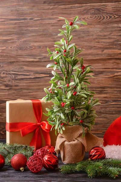 Beautiful Christmas Composition Mistletoe Plant Wooden Background — Stock Photo, Image