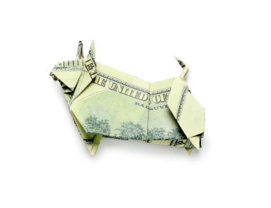 Origami boğası 2021 yılının sembolü olarak beyaz arkaplanda