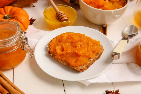 Plate Tasty Bread Pumpkin Jam Table — Stock Photo, Image