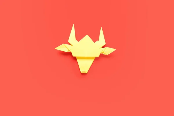 Origami Bull Symbol Year 2021 Color Background — Stock Photo, Image