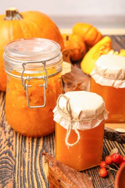 Masada lezzetli balkabağı reçeli kavanozları