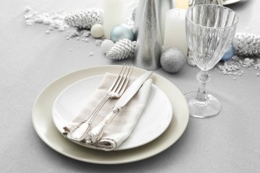 Noel kutlaması için güzel bir masa.