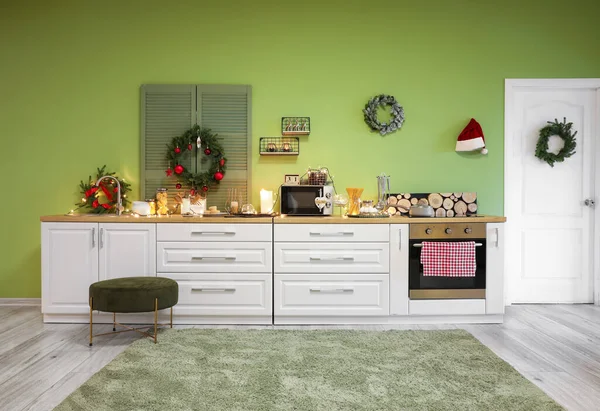 Interior Cozinha Moderna Decorada Para Natal — Fotografia de Stock
