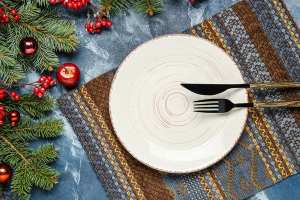 Schöne Tischdekoration Für Die Weihnachtsfeier — Stockfoto