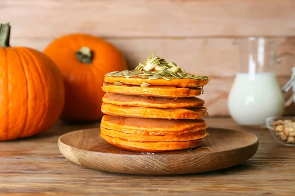 Deliciosos Panqueques Calabaza Mesa —  Fotos de Stock