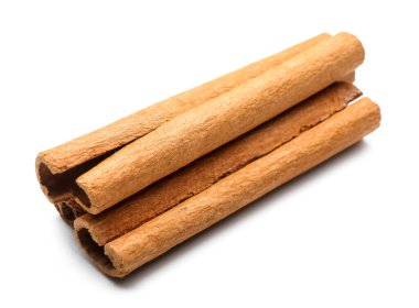 Tarçın beyaz arkaplanda yapışır