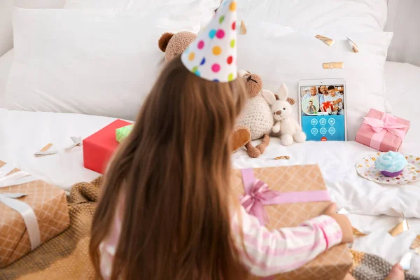 Little Girl Celebrating Birthday Home Due Coronavirus Epidemic — Stock Photo, Image