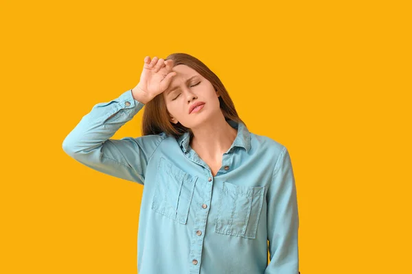 Exhausted Woman Color Background Diabetes Symptoms — Stock Photo, Image