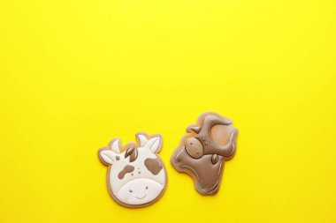 Renkli boğa şeklinde lezzetli Noel kurabiyeleri