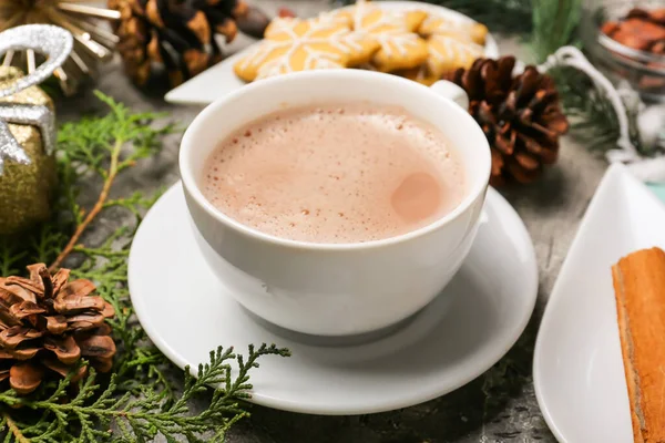 Tazza Bevanda Calda Cacao Con Decorazioni Natalizie Tavola — Foto Stock