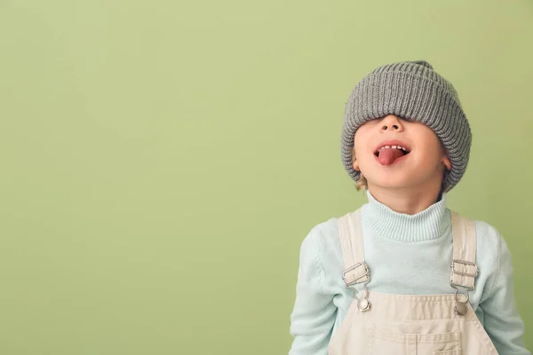 Divertente Bambino Cappello Caldo Sfondo Colore — Foto Stock