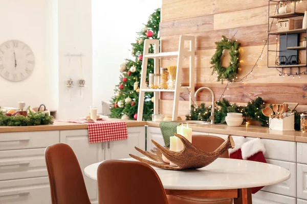 Interno Della Moderna Cucina Decorata Natale — Foto Stock