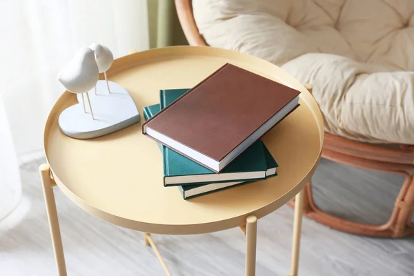 Stack Books Table Room — Stock Photo, Image