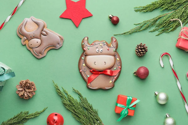 Tasty Cookies Shape Bull Christmas Decor Color Background — Stock Photo, Image