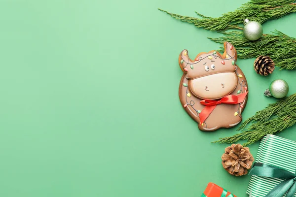 Tasty Cookie Shape Bull Christmas Decor Color Background — Stock Photo, Image