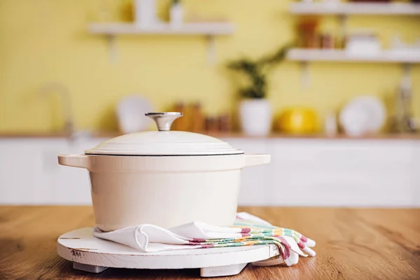 Cooking Pot Table Kitchen — Stock Photo, Image