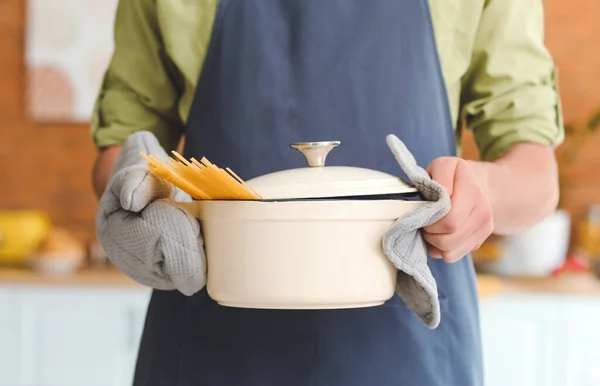 Man Cooking Pot Kitchen Closeup — Stock Photo, Image