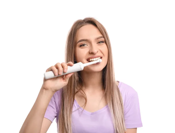 Młoda Kobieta Elektryczną Szczoteczką Zębów Białym Tle — Zdjęcie stockowe