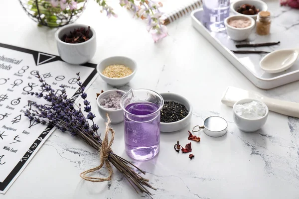 Símbolos Ingredientes Alquímicos Para Preparar Pociones Sobre Fondo Blanco — Foto de Stock