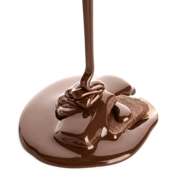 Наливання Розтопленого Шоколаду Солодкі Цукерки Білому Тлі — стокове фото