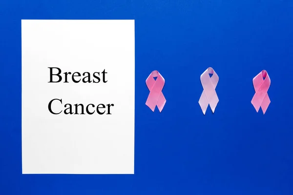 Pappersark Med Text Breast Cancer Och Rosa Band Färg Bakgrund — Stockfoto