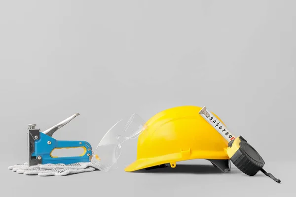 Hardhat Construction Tools Grey Background — Stock Photo, Image