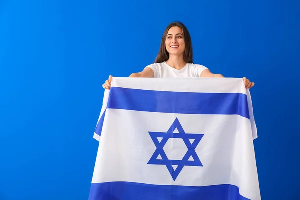 Mujer Joven Con Bandera Israel Sobre Fondo Color — Foto de Stock