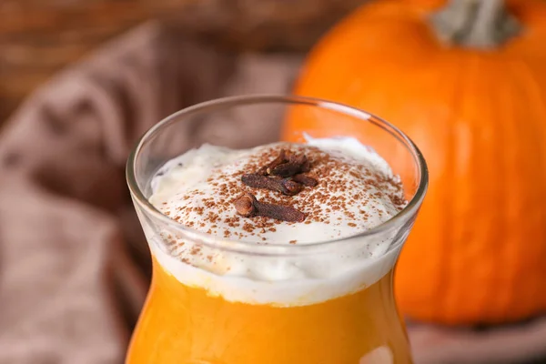 Glass Tasty Pumpkin Smoothie Closeup — Stock Photo, Image