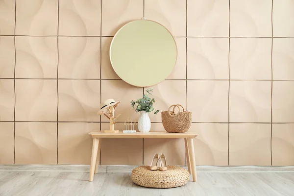 Stylish Interior Modern Hall Table Mirror — Stock Photo, Image